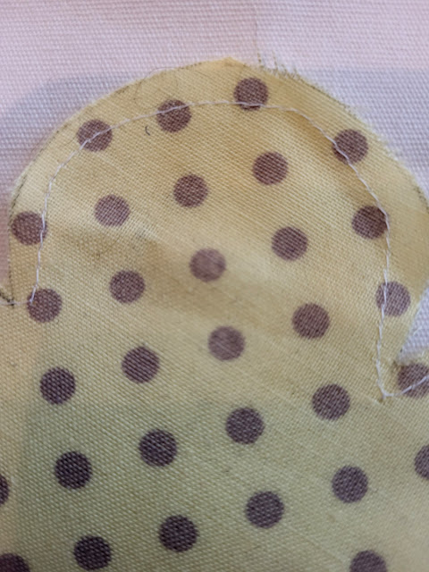 Garland of flowers. Share NOW. #garland, #flowers, #fabricflowers, #crafting, #eclecticredbarn